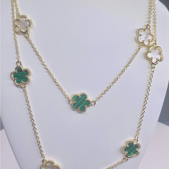 SOLD GENUINE MALACHITE & MOTHER OF PEARL NECKLACE - Picture 2 of 2